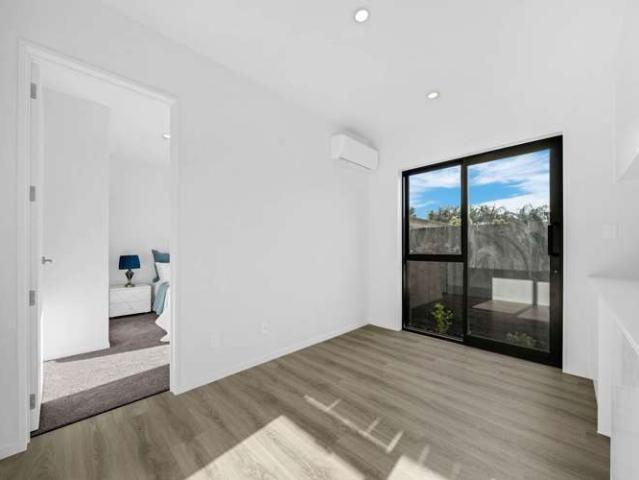 A, B, D, E/107 Fitzroy Street, Papatoetoe, Manukau City