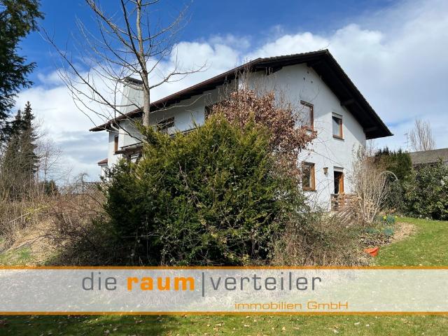 1 2 Fam. Haus Altbau, 200 qm Wfl. Nähe Chiemsee, gr. Grundst. 1.060 qm, Neubau DHH + EFH mögl