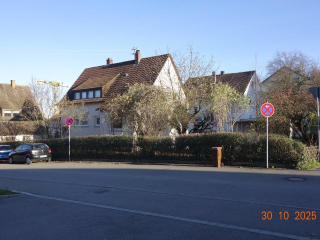 1 2 Familienhaus auf einem 700m² Grundstück