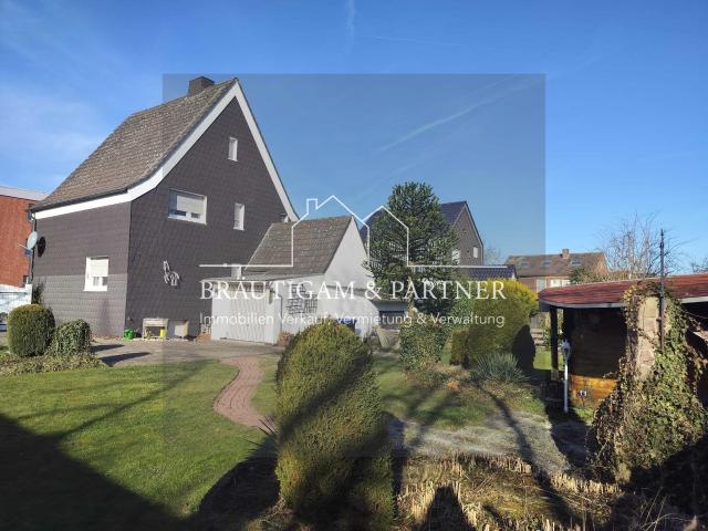 1 2 FH mit großem Potential und großem Garten in Loh.Holz!