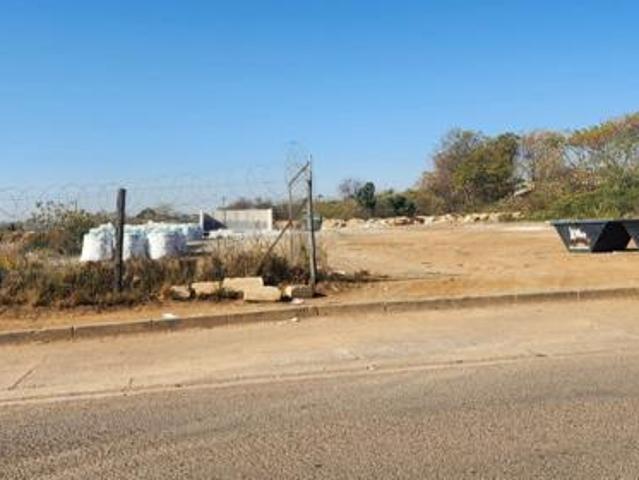1.2 ha Land available in Mkondeni