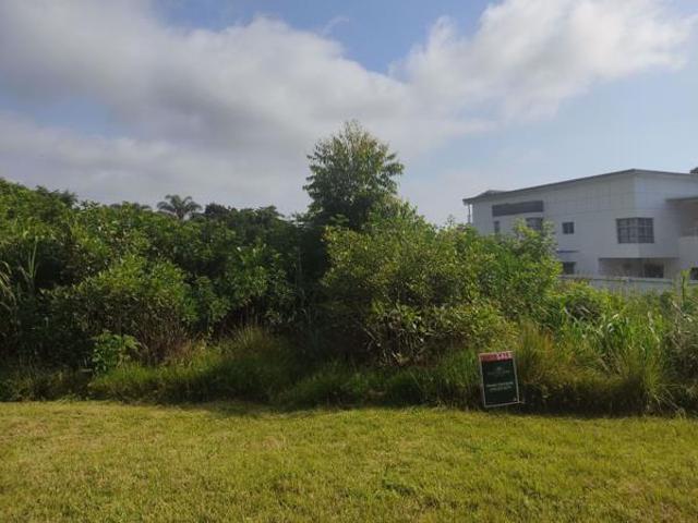 1 341 m² Land available in Margate