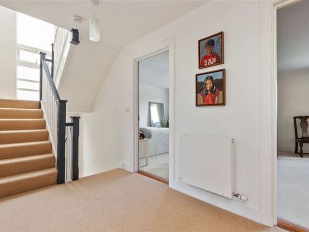 1,350,000 | 4 Chamley Park, Malahide, County Dublin Gallagher Quigley 5003 MyHome. Ie Residential