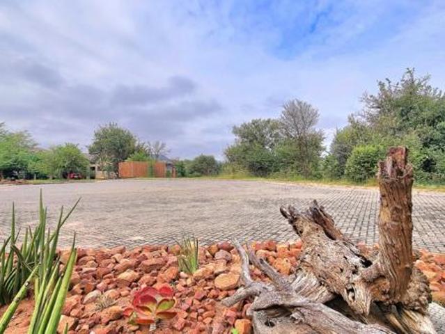 1 355 m² Land available in Koro Creek Golf Estate