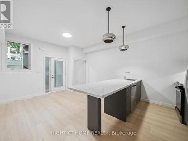 1 367 Howland Avenue, Toronto, ON, M5R 3C1 house for lease | Listing ID C13529 | Royal LePage