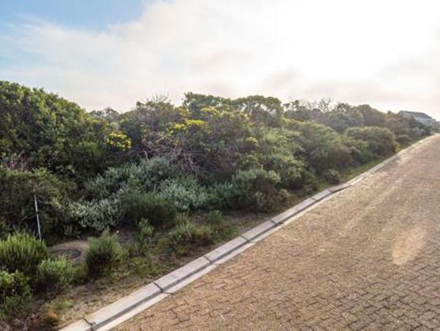 1 370 m² Land available in Romansbaai