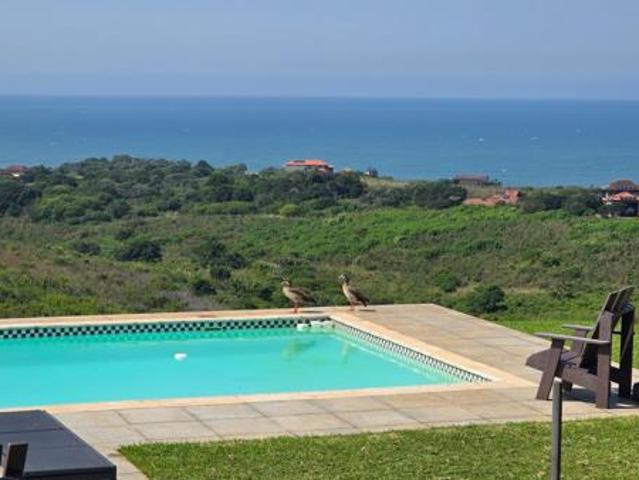 1 380 m² Land available in Port Edward