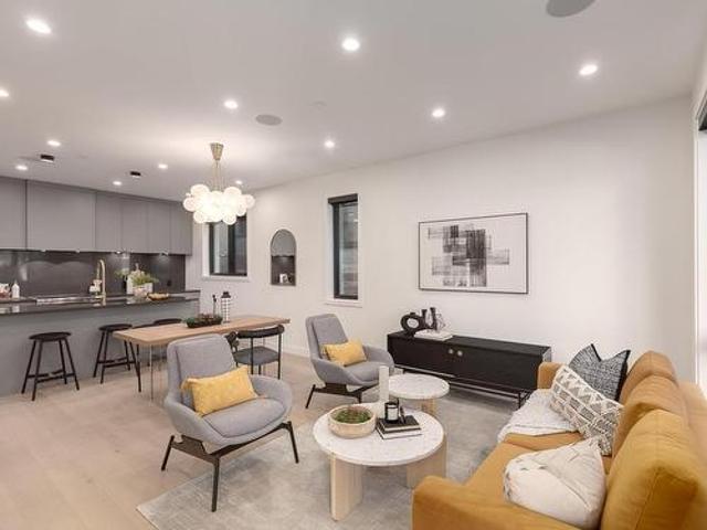 1 385 Th Avenue W, Vancouver, BC, V6R 2S8 duplex for sale | Listing ID R2960 | Royal LePage