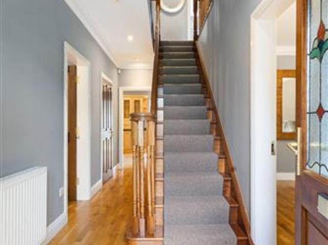 1,385,000 | 8 Coolgraney, Clonskeagh, Dublin 14 DNG Stillorgan 5007 MyHome. Ie Residential