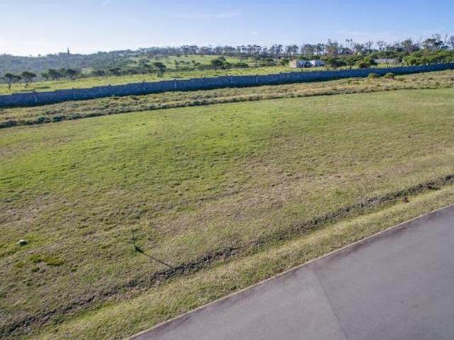 1 397 m² Land available in Cintsa West
