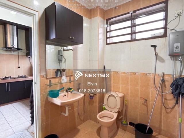 1,399 sqft | 3+1 Bedrooms | 2 Bathrooms | Fully Furnished