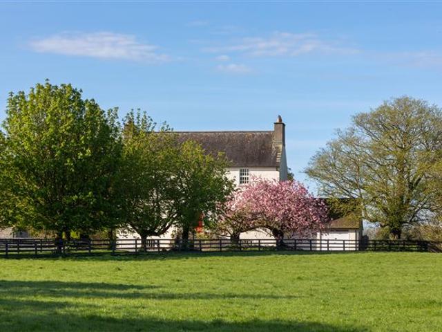 1,300,000 | Eadestown House, Eadestown, Naas, Co. Kildare Jordan Town and Country Estate Agents 4996 MyHome. Ie Residential