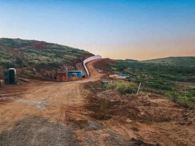 1 300 m² Land available in Seaton Estate