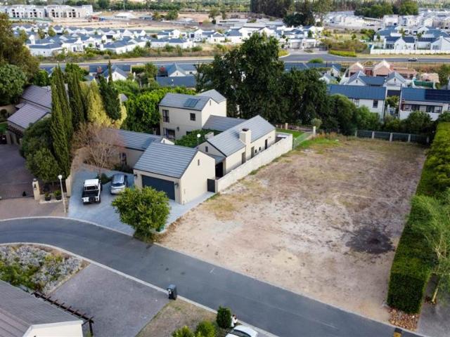 1 317 m² Land available in Klein Parys