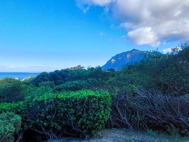 1 320 m² Land available in Bettys Bay