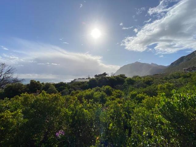 1 331 m² Land available in Bettys Bay