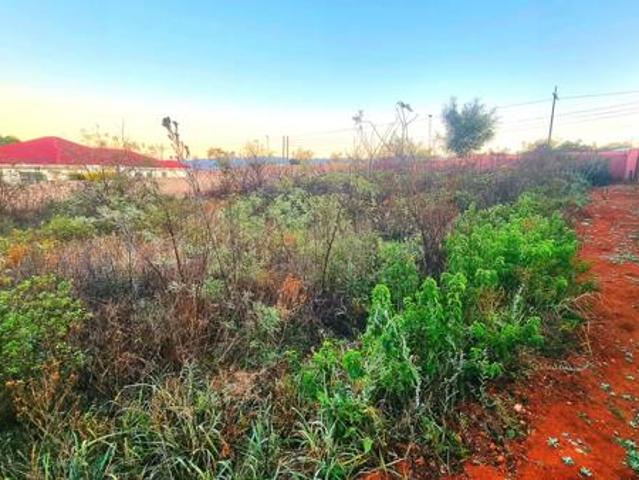 1 334 m² Land available in Serala View