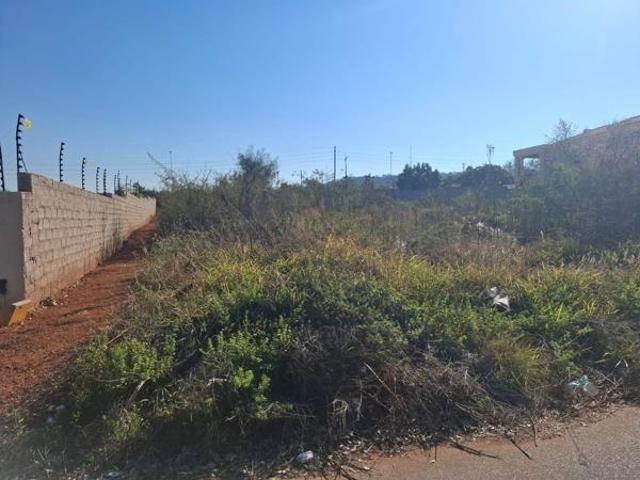 1 334 m² Land available in Serala View