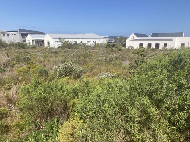 1 338 m² Land available in Bettys Bay