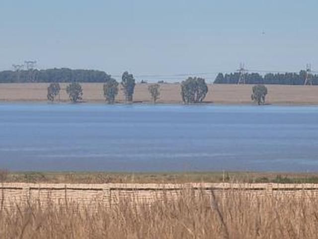 1.3 ha Land available in Vaal Marina