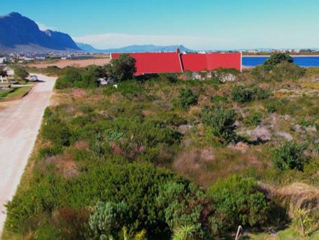 1 457 m² Land available in Bettys Bay
