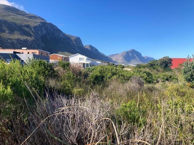 1 457 m² Land available in Bettys Bay