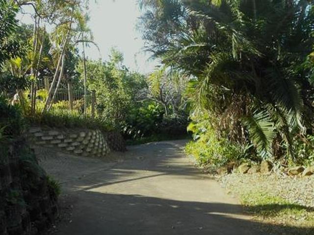 1 464 m² Land available in Marina Beach