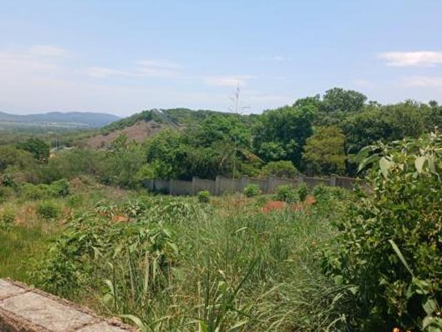 1 477 m² Land available in Drum Rock