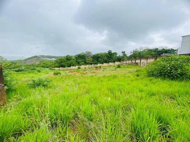 1 477 m² Land available in Drum Rock