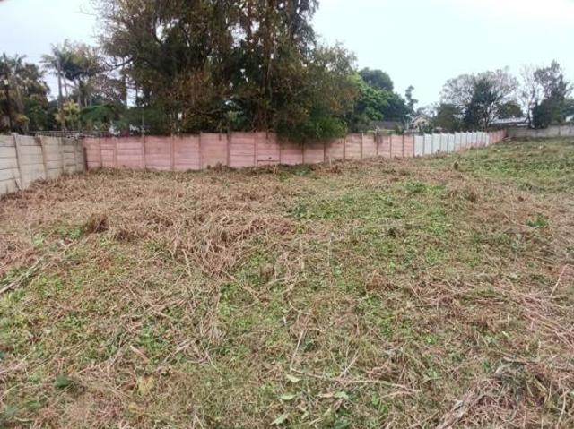 1 478 m² Land available in Uvongo