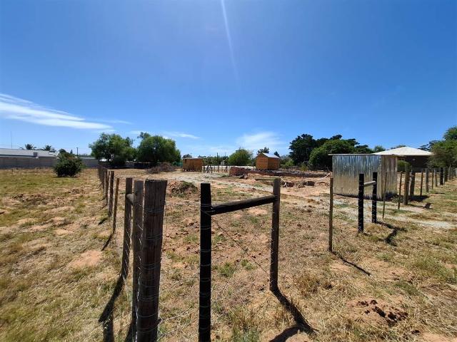 1 487 m² Land available in Aurora
