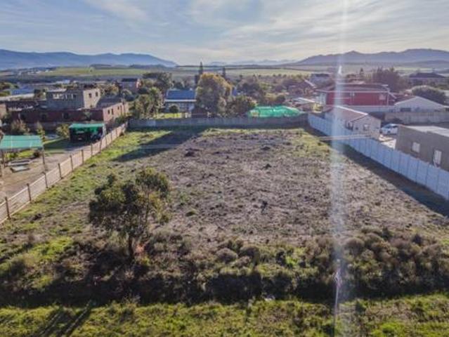 1 487 m² Land available in Fisherhaven