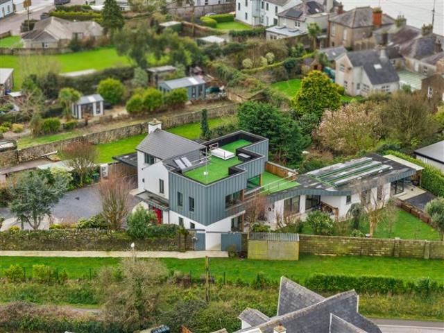 1,485,000 | Brettfield House, Sarsfield St, Abbeyside, Dungarvan, Co. Waterford Sherry FitzGerald Reynolds 4986 MyHome. Ie Residential