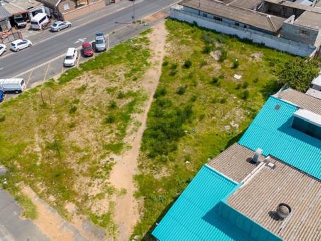1 488 m² Land available in Van Der Stel