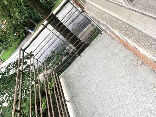 1 490 $ – Grand 3½ meublé – ~1 000 pi² – Tout inclus – Stationnement – Ridgewood