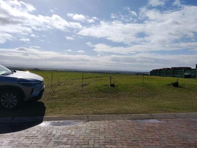 1 492 m² Land available in St Francis Links Golf Estate