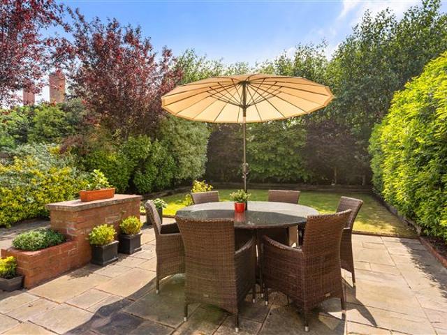 1,495,000 | 17 Wilfield Park, Sandymount, Dublin 4 Bennetts Sandymount 5004 MyHome. Ie Residential