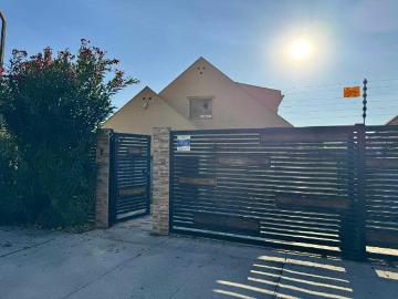 $ 1.400.000 Casa en Arriendo en La Florida 4 dormitorios 3 baños / Kutt Property