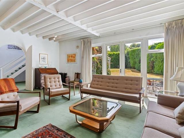 1,400,000 | Keady Galleon, Stillorgan Park, Blackrock, Co. Dublin Sherry FitzGerald Blackrock 5018 MyHome. Ie Residential