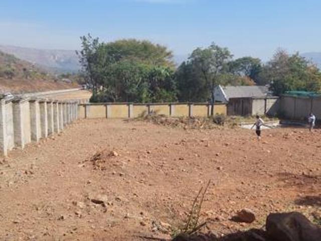 1 402 m² Land available in Cashan