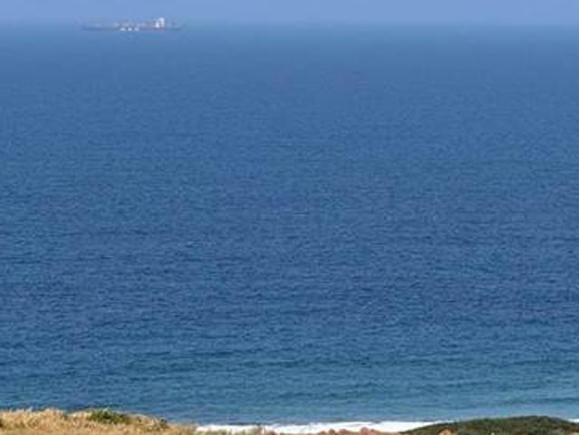1 402 m² Land available in Seaton Estate