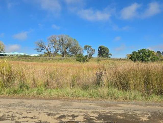 1 436 m² Land available in Bergsig