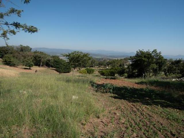 1 438 m² Land available in Sonheuwel