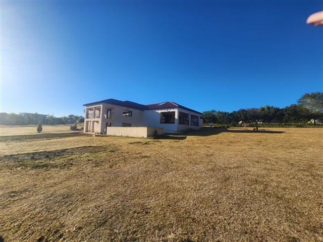 1.4 ha Farm in White River