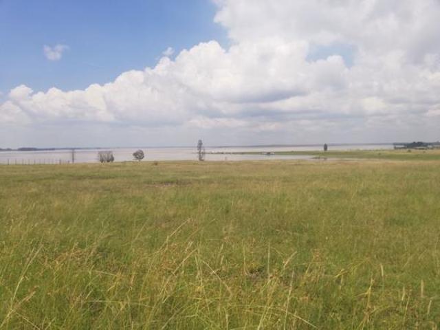 1.4 ha Land available in Deneysville