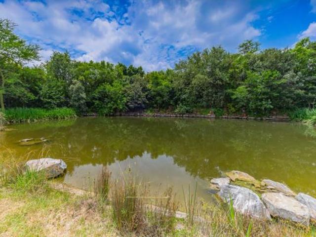 1.4 ha Land available in Waterfall Equestrian Estate