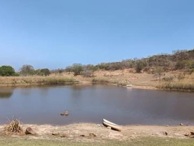 1.4 ha Land available in Wild Fig Country Estate