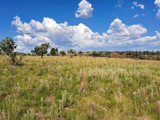 1.4 ha Land available in Vyfhoek
