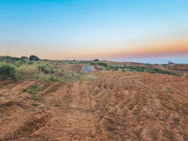 1 553 m² Land available in Seaton Estate