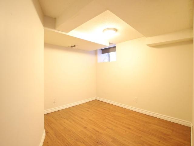 1 554 McLeod 3 Bedroom Apartment for Rent at 554 Mcleod St, Ottawa, ON K1R 5R3 Centretown